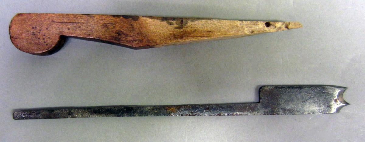 1975.0267.007 Molding plane, Wedge iron view1