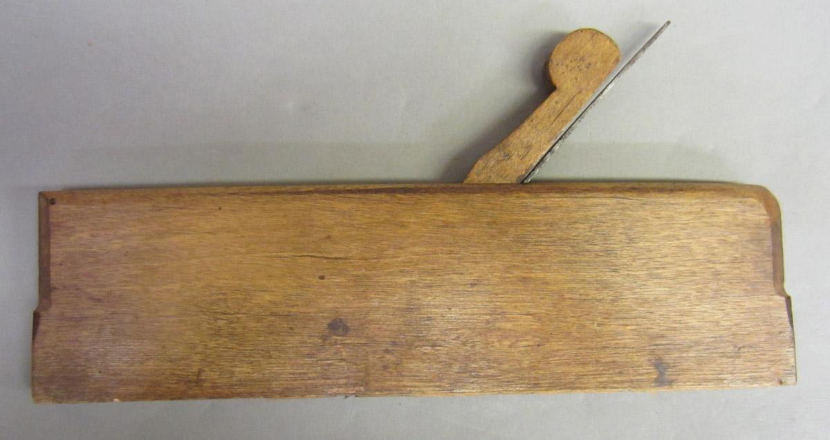 1975.267.007 Molding plane, Full 2