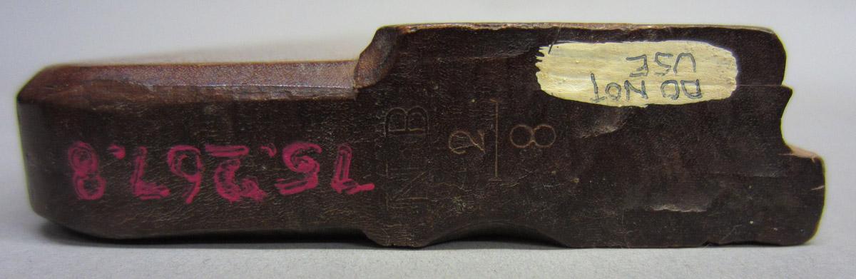 1975.276.008 molding plane, mark1
