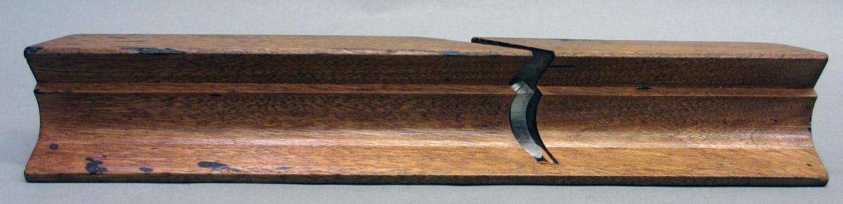 1975.267.12 Molding plane, underside