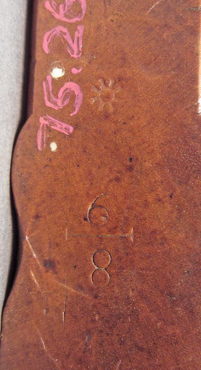 1975.0267.014, Molding plane, heel marks
