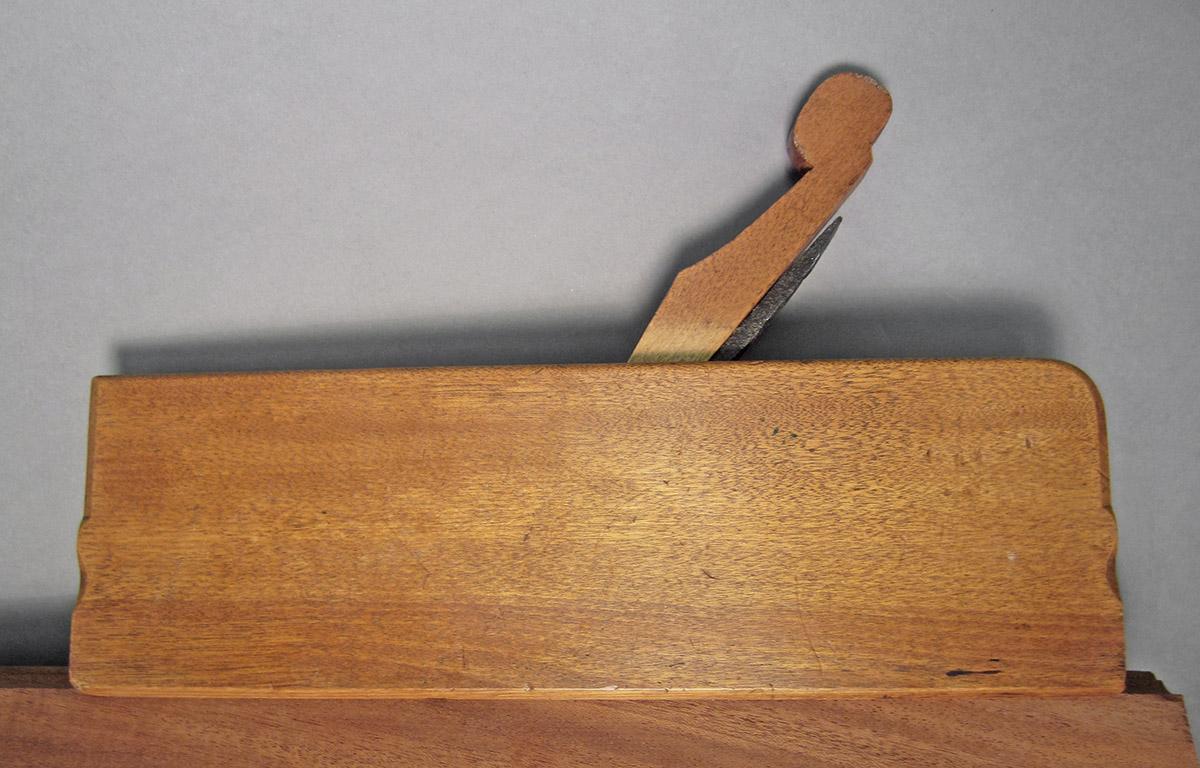 1975.0267.014, Molding plane, side 2