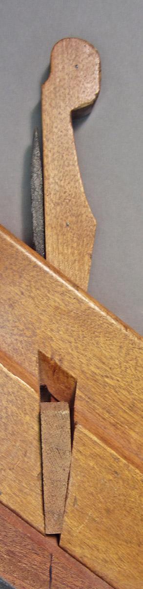 1975.0267.014, Molding plane, wedge and blade
