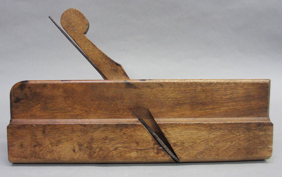 1975.267.15 Molding plane, view 1