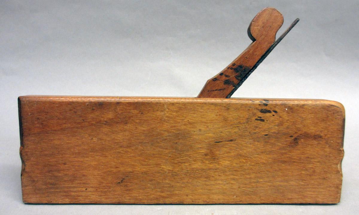 1975.267.016 Molding plane, view2