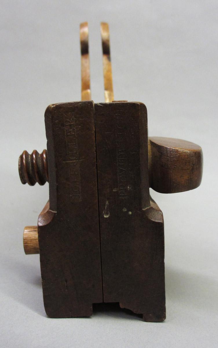 1975.0267.018 Sash plane, toe