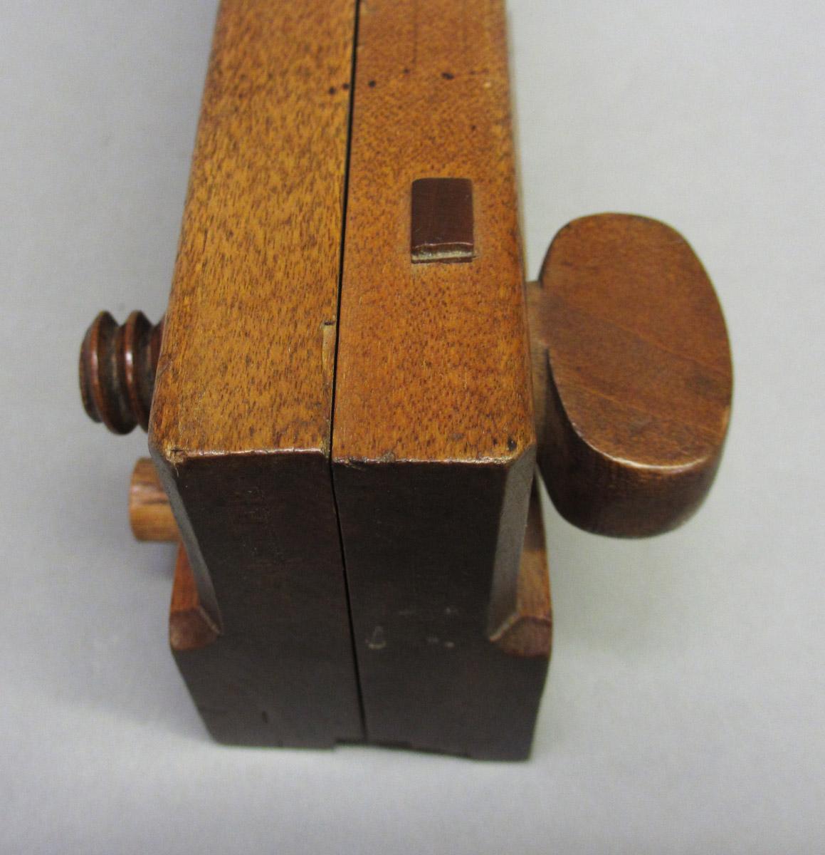1975.0267.018 Sash plane, toe top