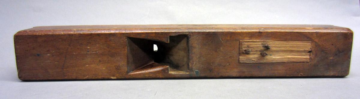 1975.267.020 Tongue plane, top stock