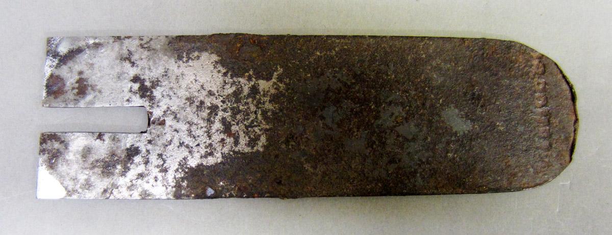 1975.0267.020 Tongue plane, Iron view 2