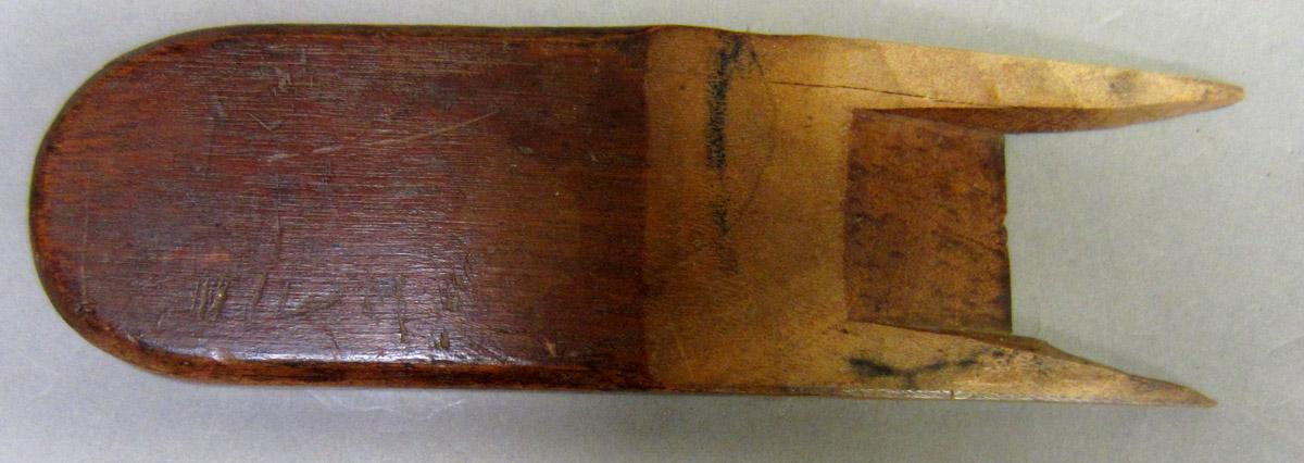 1975.267.020 Tongue plane, wedge view 2