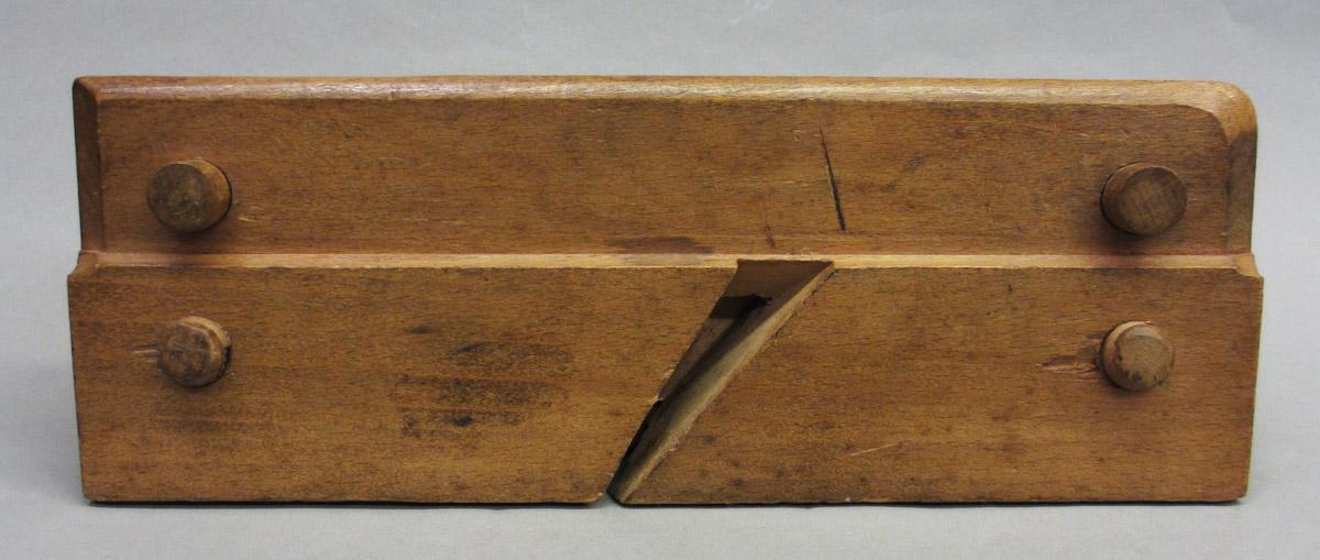 1975.0267.024 Sash plane, stock side 1