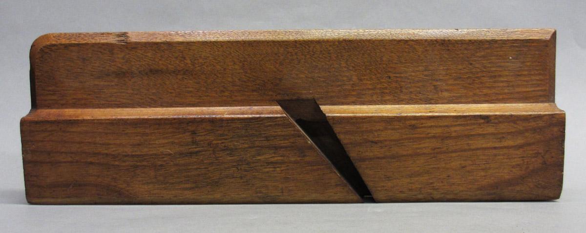 1975.0267.029 Molding plane, stock side 1