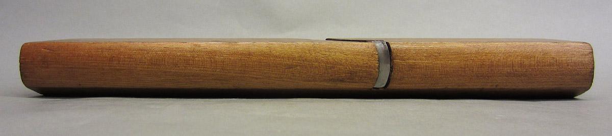 1975.0267.031 Round plane, sole