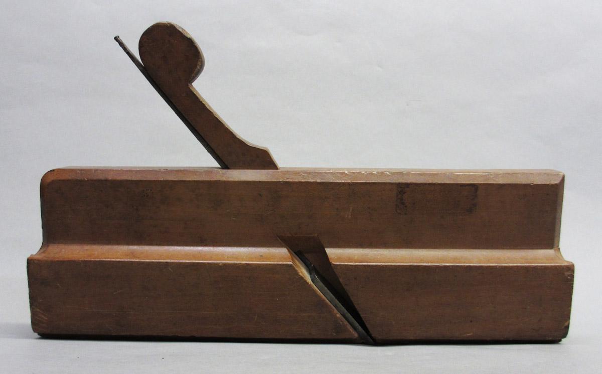 1975.0267.033 Molding plane, overall side 1