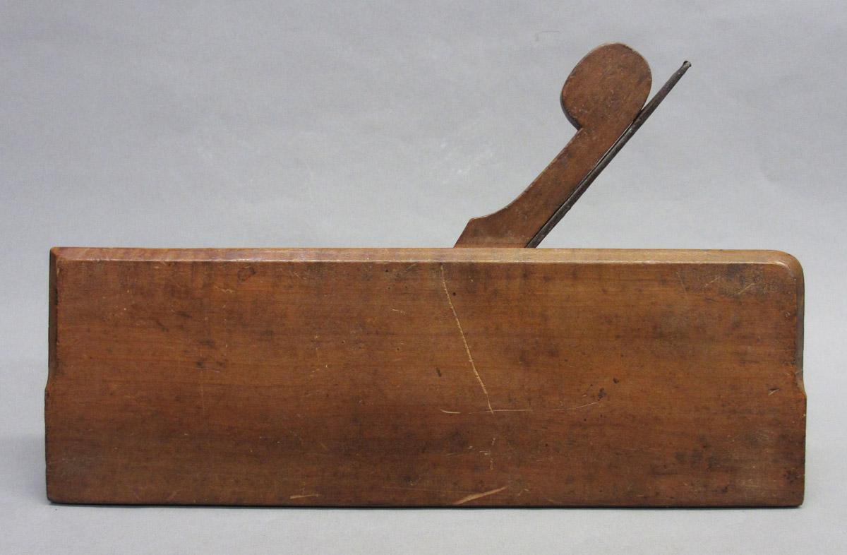 1975.0267.033 Molding plane, overall side 2