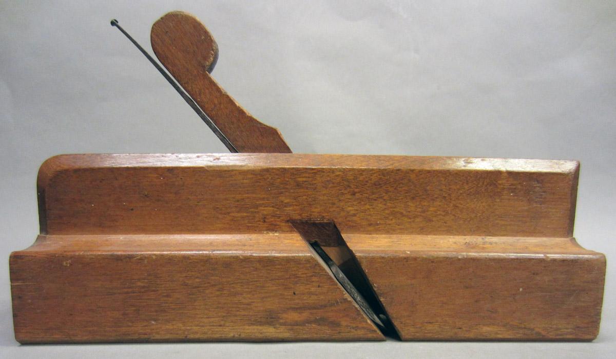 1975.0267.034 Molding plane, view 1