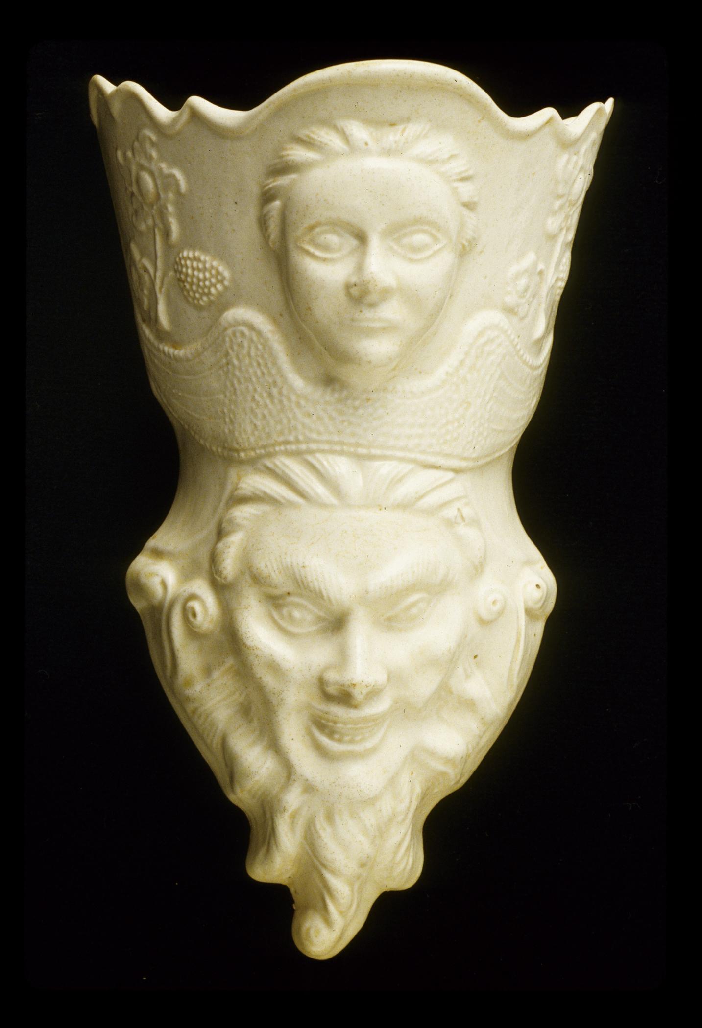 1975.0268 Stoneware wall pocket