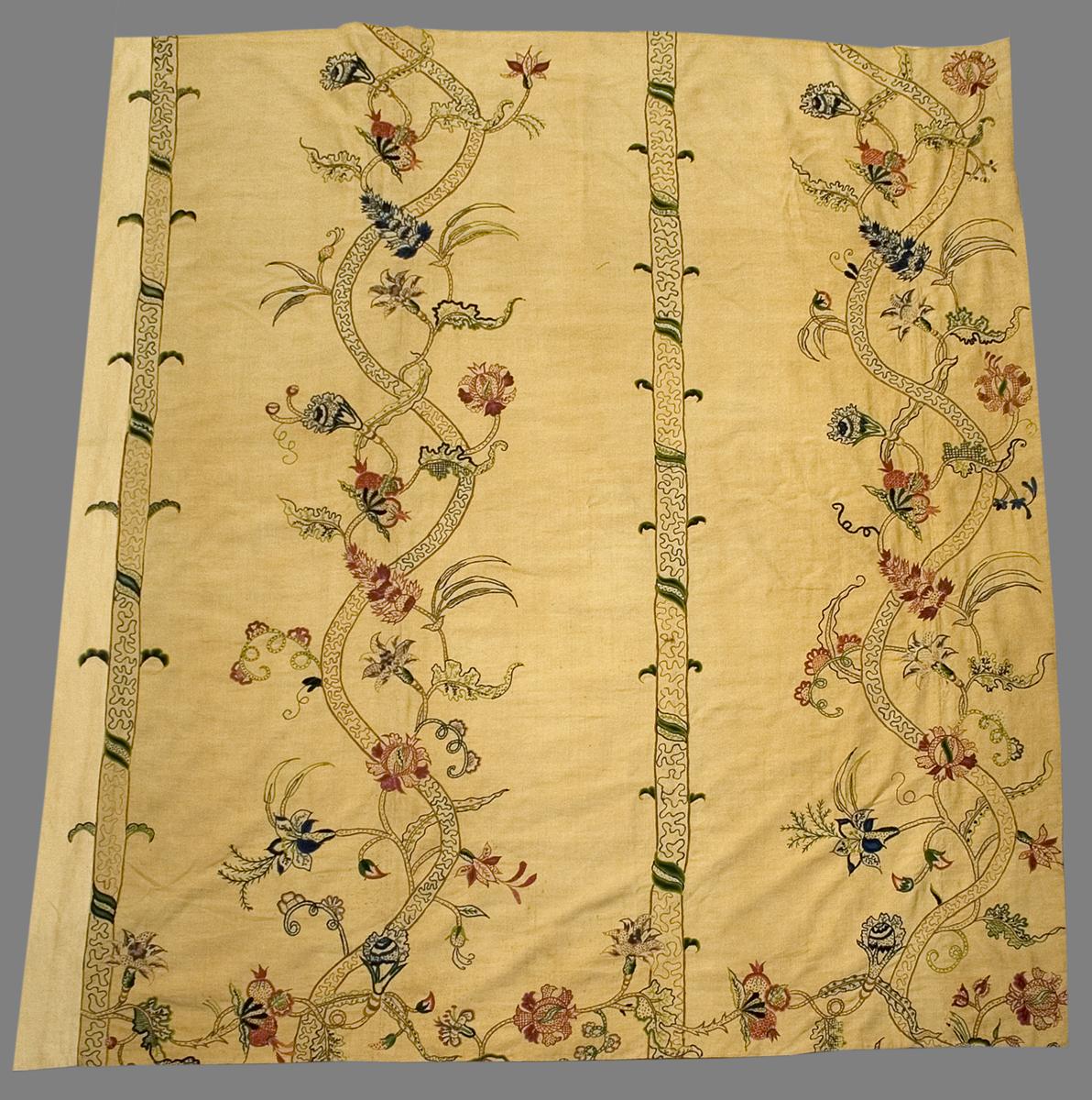 1952.0326.006 Bedcover