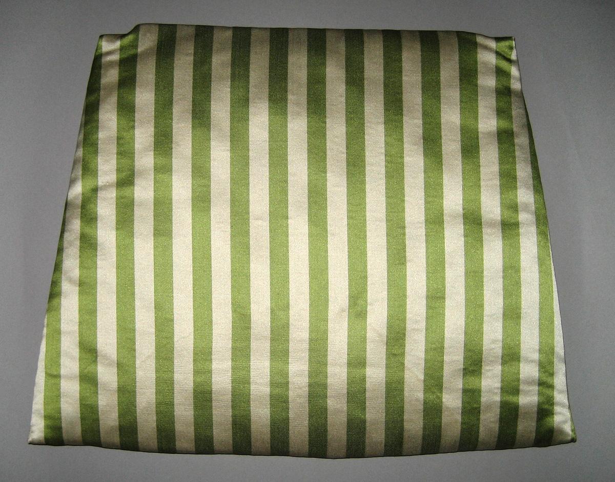 cushion for chair 1957.1060.001 used on 1957.1060.003 view 1