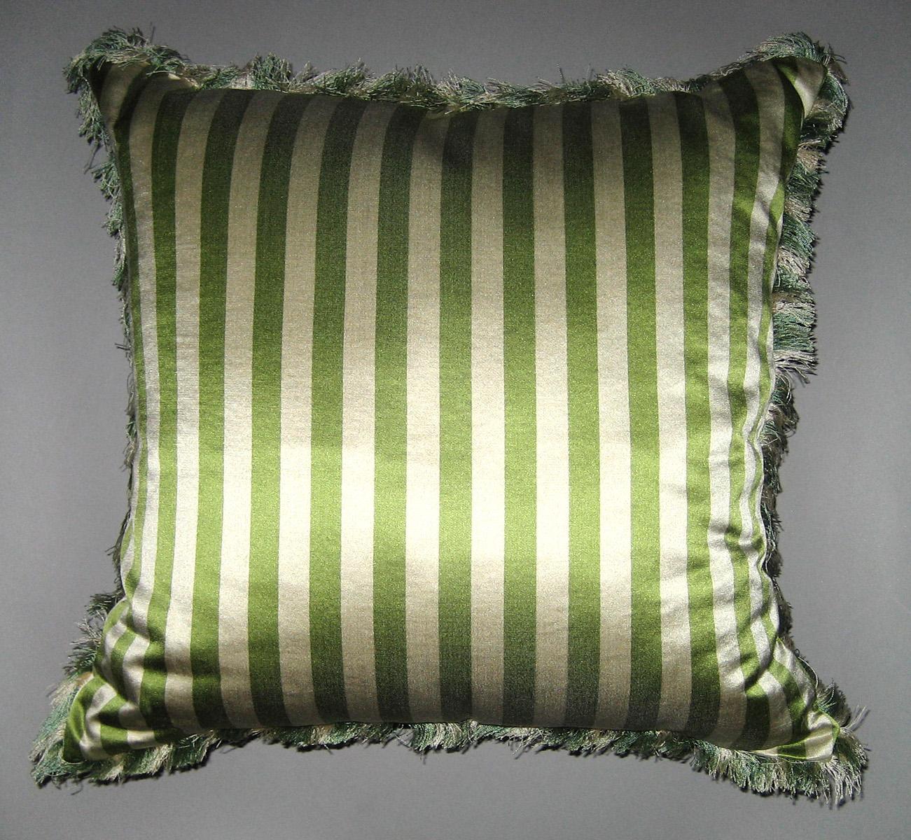R2009.5017 B Pillow  for 1957.1064
