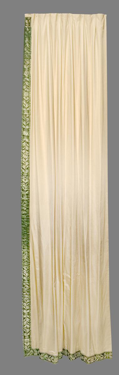 1975.0518.004 B Door Hanging, Side Curtain