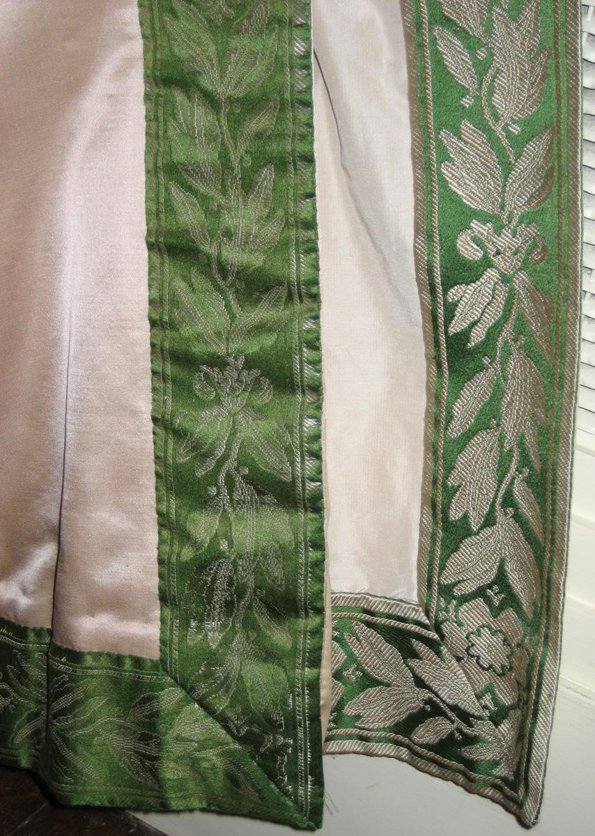 1975.0518 and 1975.0519 curtain details
