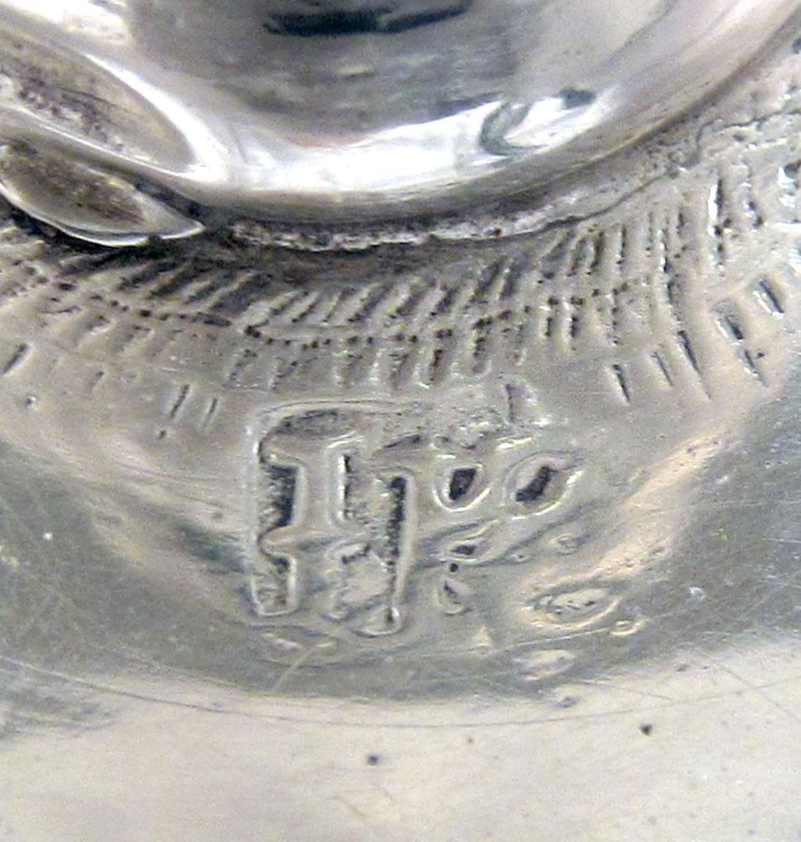 1976.0021 B Silver Warmer lid mark