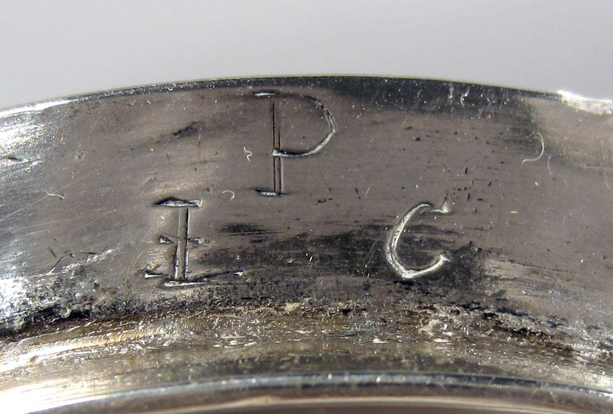 1976.0021 A, B Silver Warmer engraving 4