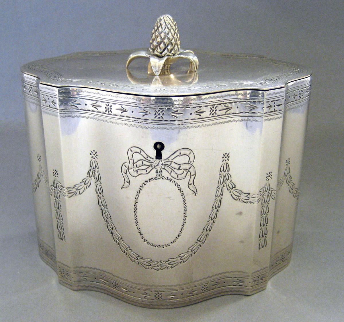 1976.0023 Silver Tea Cannister front