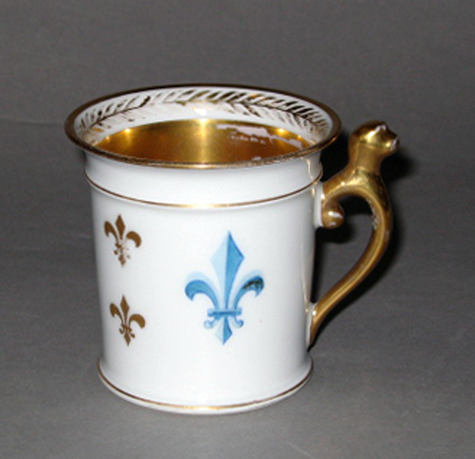 1976.0035 A Porcelain cup