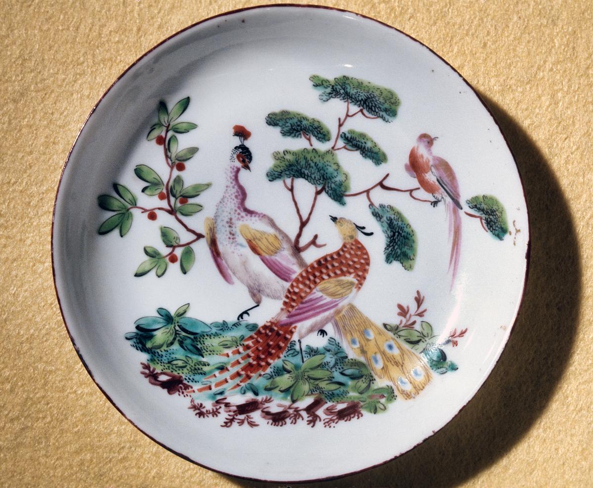 1976.0050 Saucer