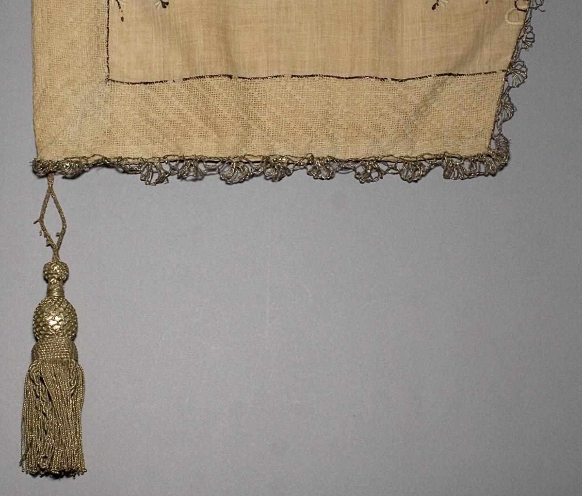 1957.1309.002 B Window Hanging, Side Curtain, Edge Detail #2