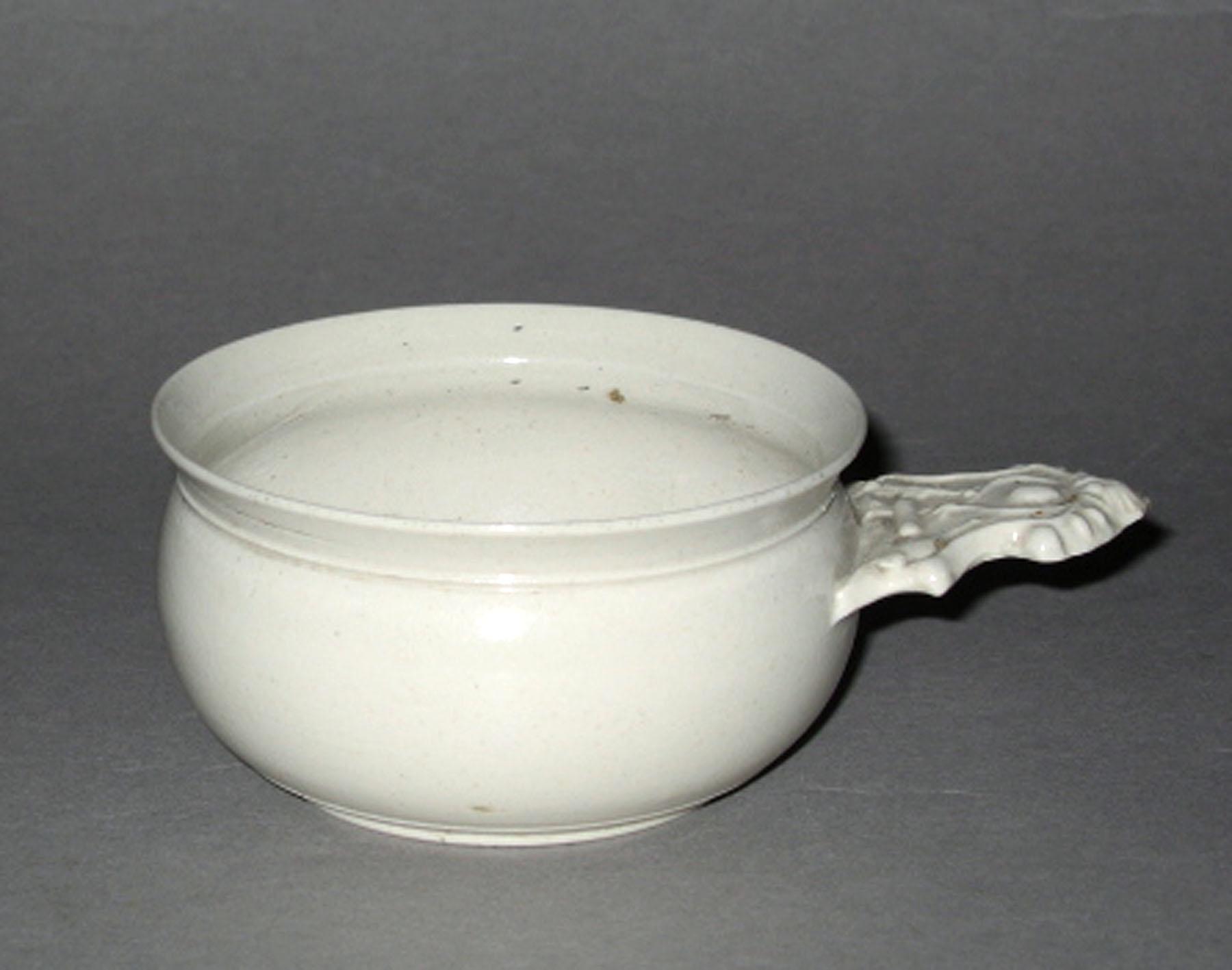 1976.0107 Stoneware porringer