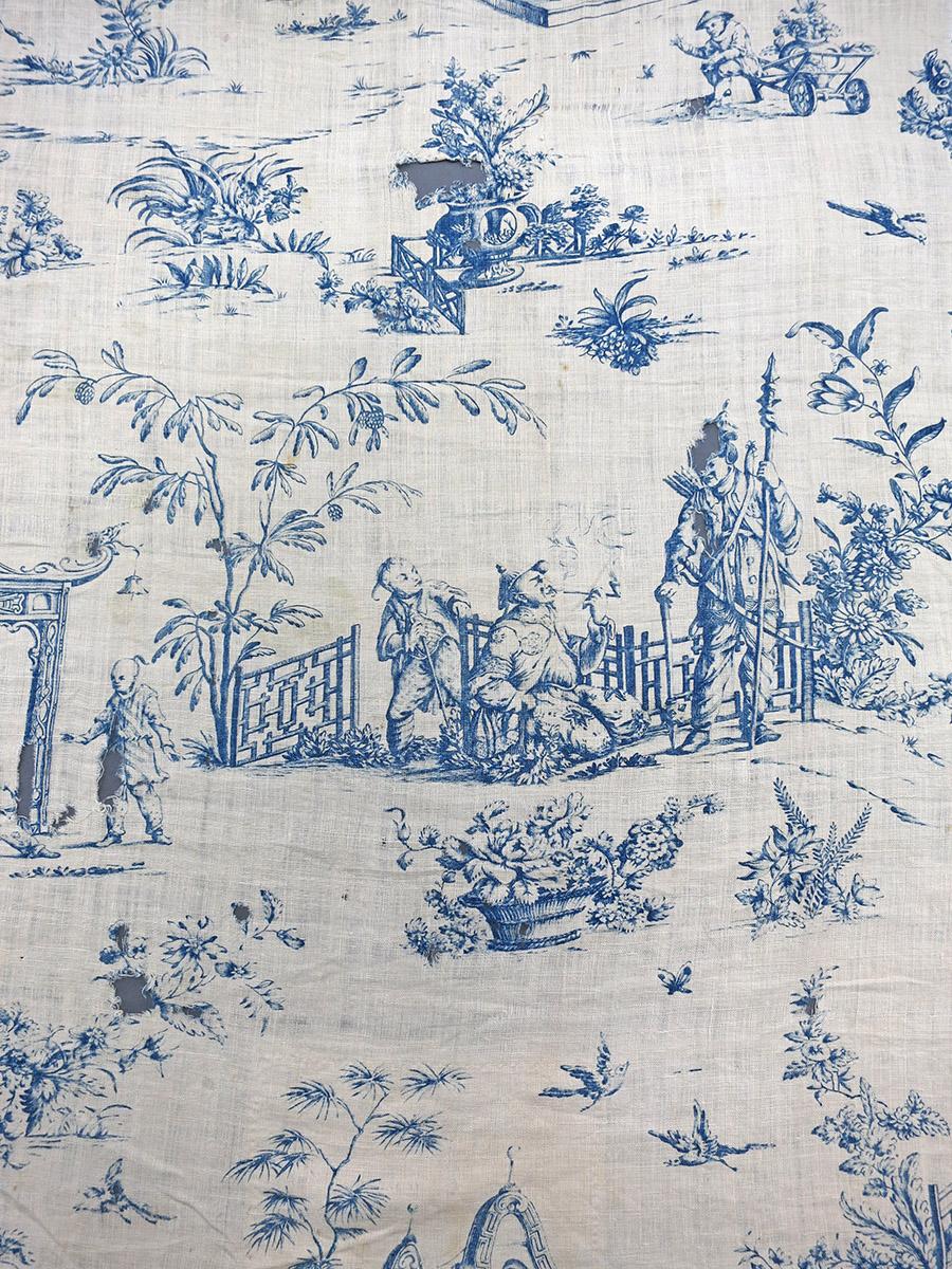 1976.0111.003 textile, printed partial repeat
