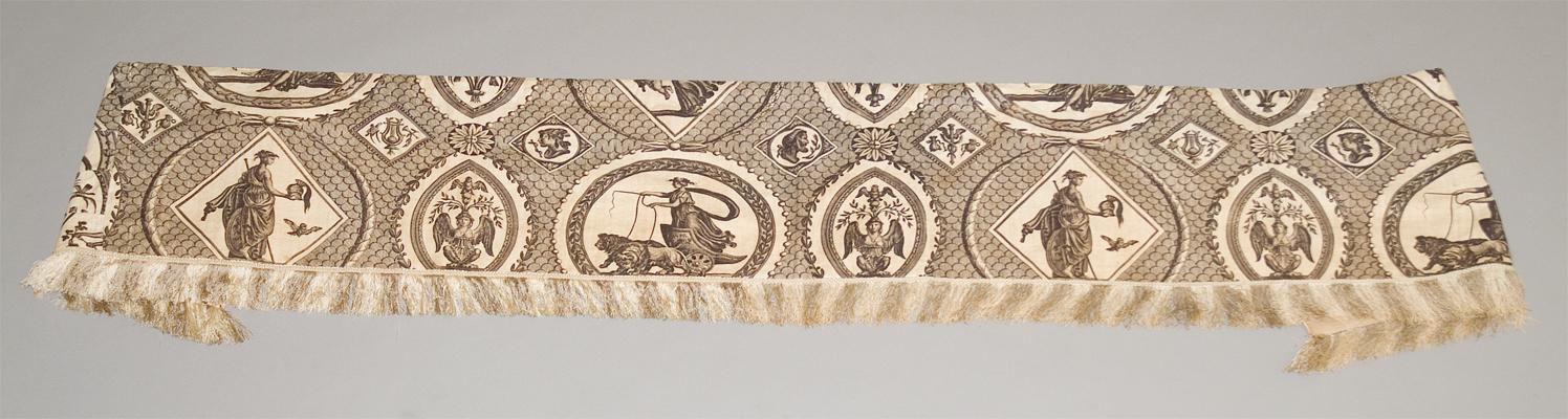 1957.1310 G Bed hanging, valance