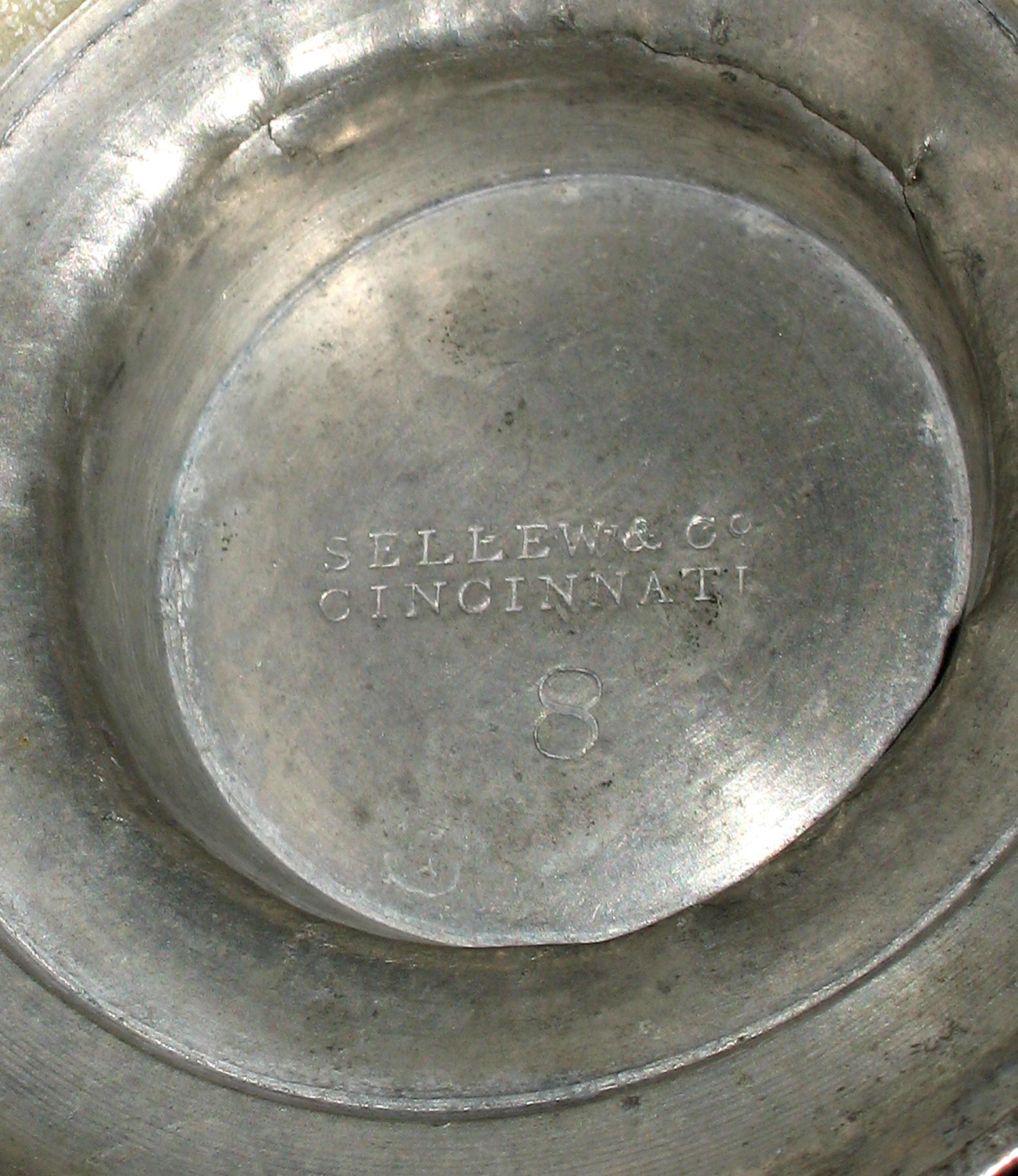 1976.0196 Pewter cream pot or jug (mark)
