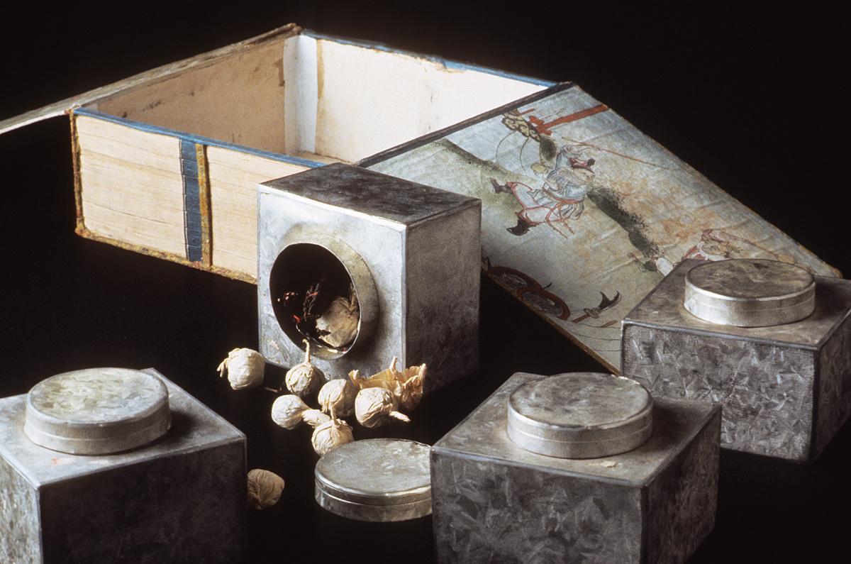 1976.0222 A-I Tea Caddy, View 2