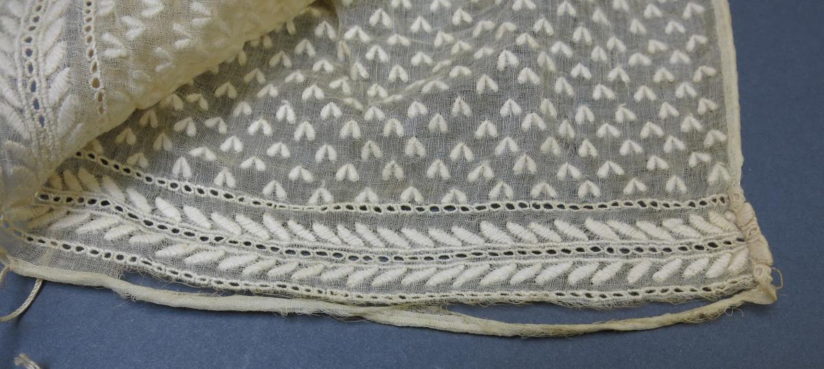 1976.0248 Cap, Hem