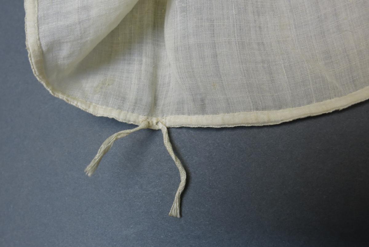 1976.0251 Cap, Drawstring