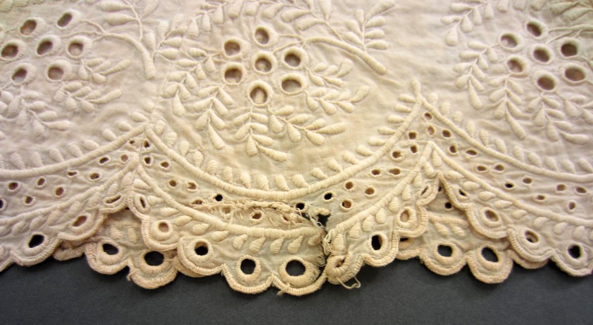 1976.0257 Petticoat, Damage