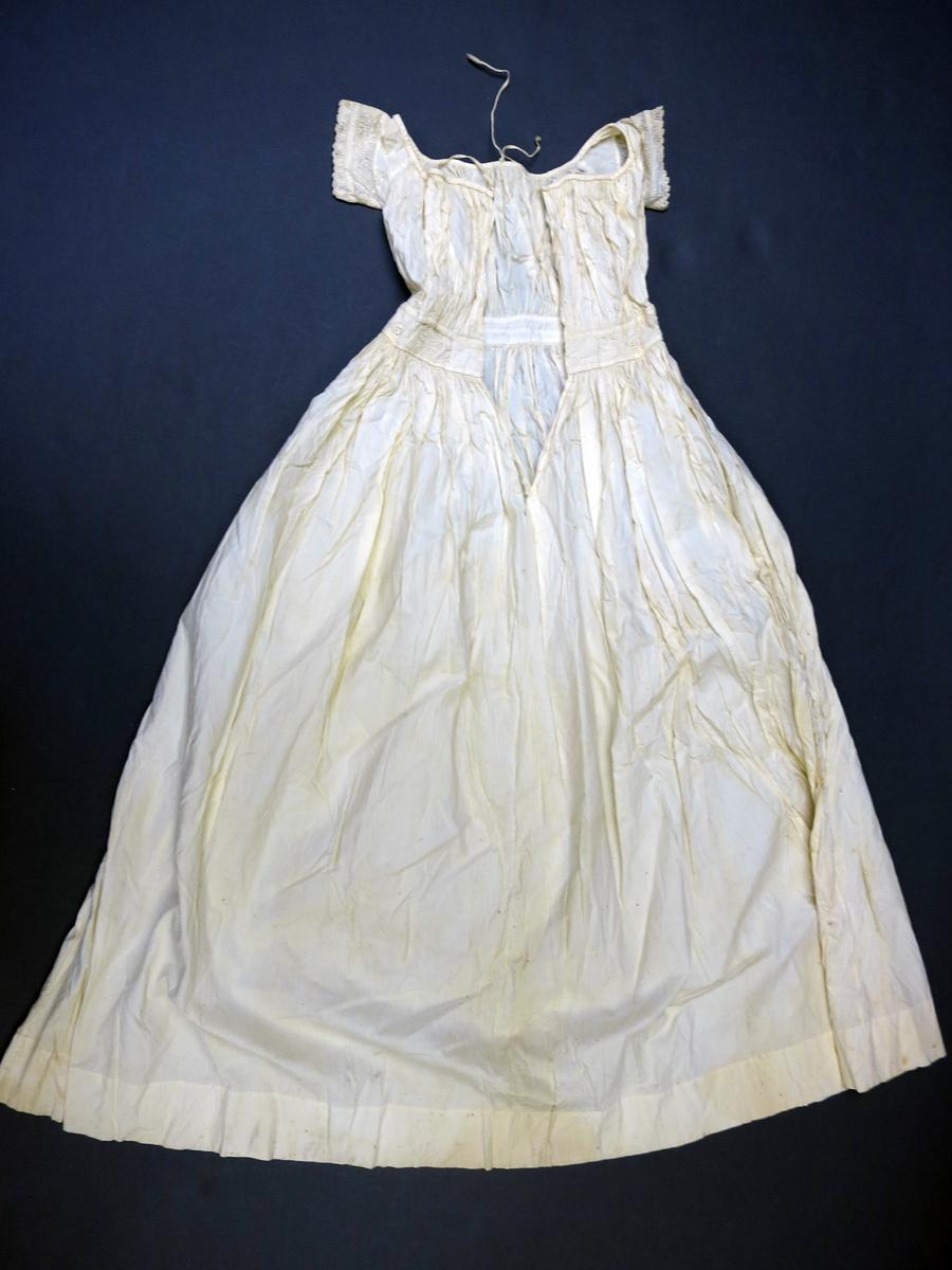 1976.0259 Dress, Back