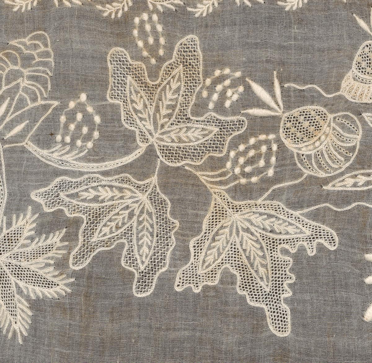 1976.0263 B Shawl, Detail 4