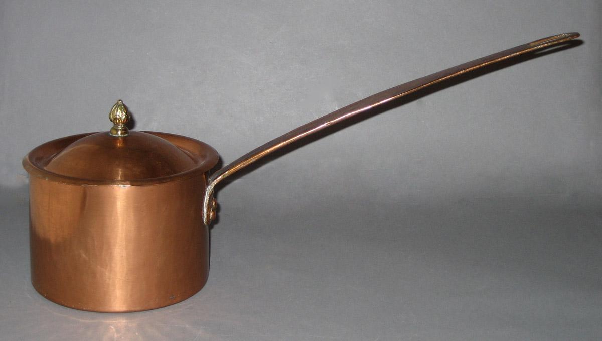 1976.0283 A, B Sauce pan