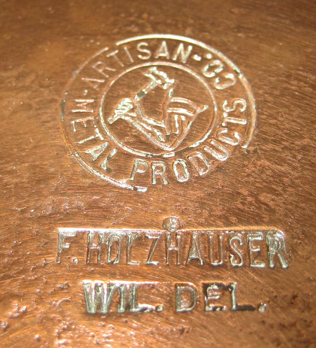 1976.0283 A Sauce pan (mark)