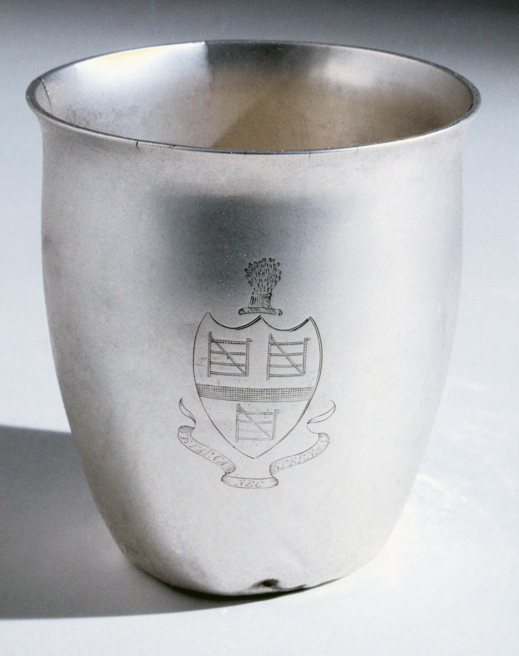 1976.0295 Beaker, view 1