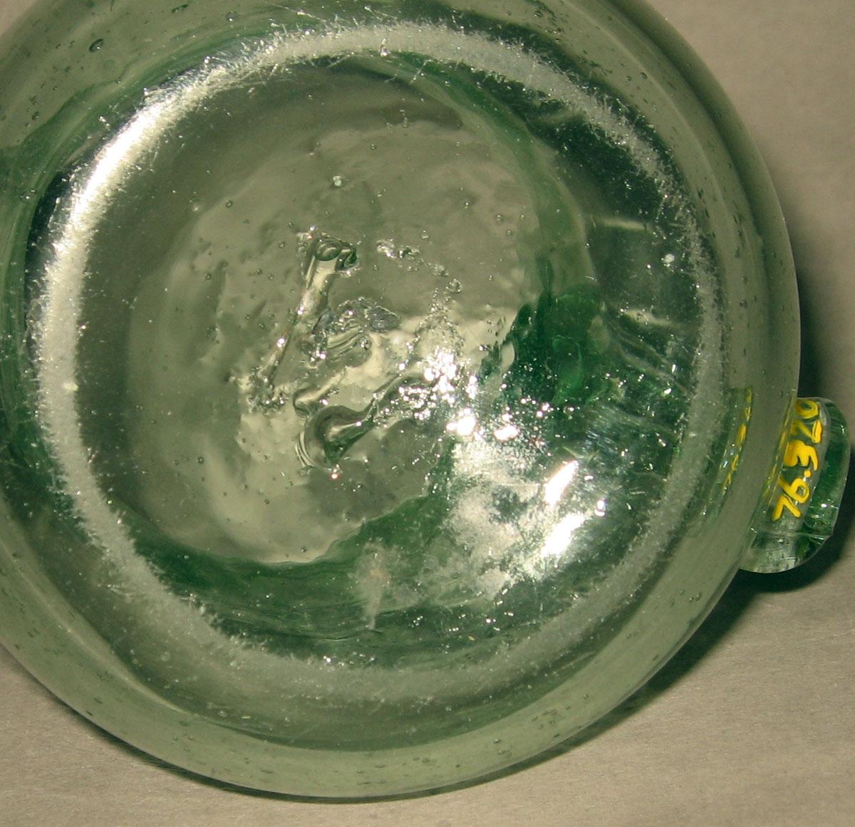 1976.0320 Glass jug (underside)