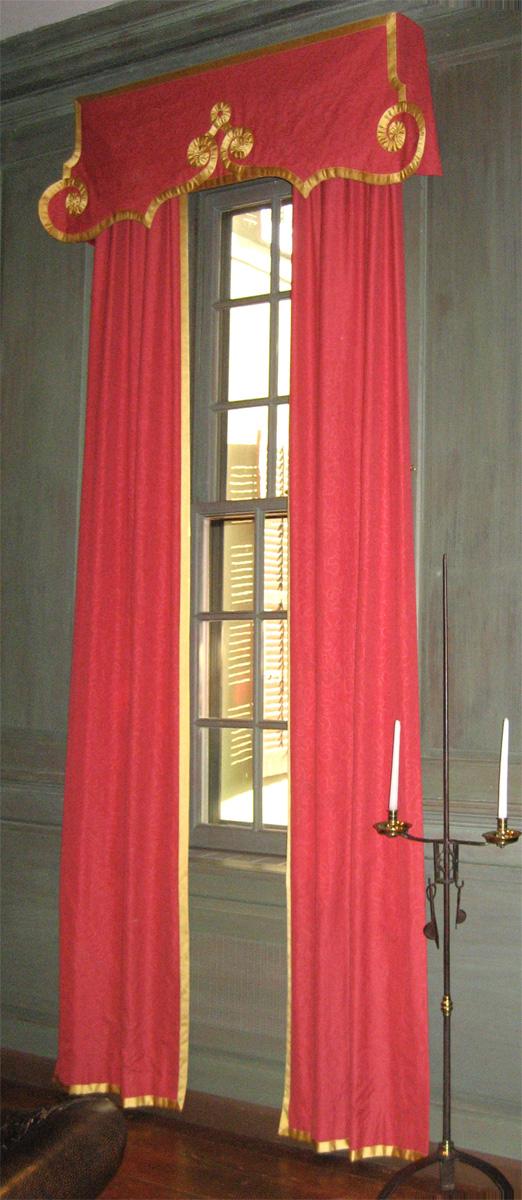 1976.0500.001 window hangings