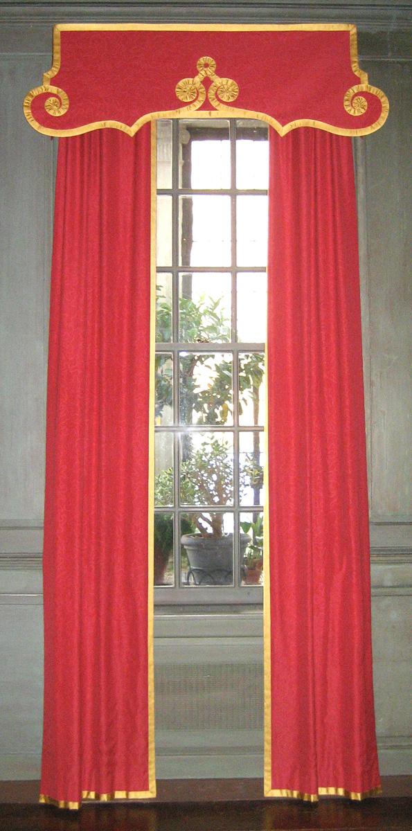 1976.0500.005 window hangings