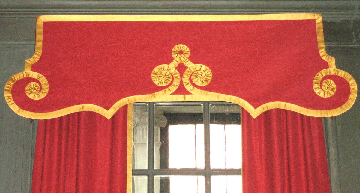 1976.0500.005 valance