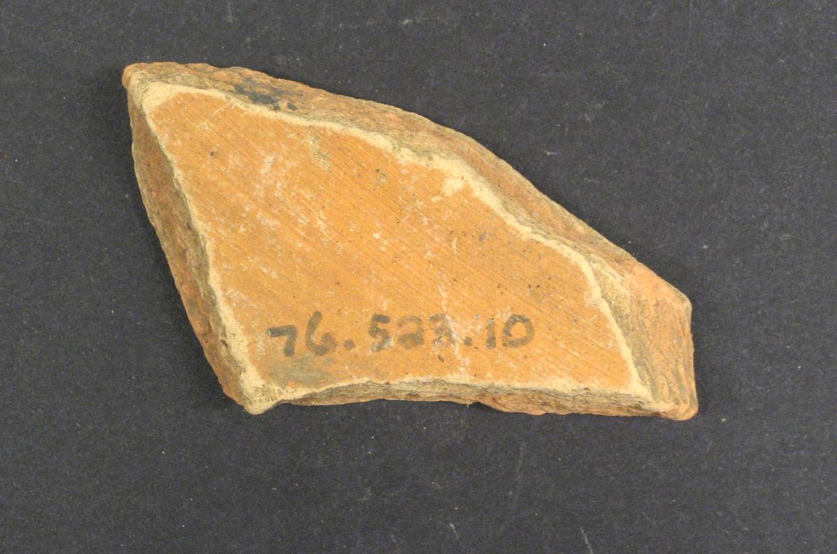 1976.0523.010 Ceramic Fragment